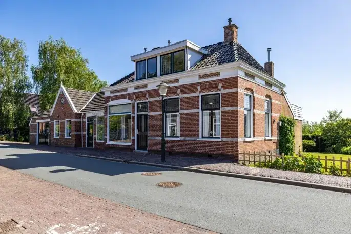 Vrijstaande woning te koop: Hoofdweg 27, Godlinze Godlinze