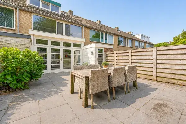Tussenwoning te koop: Hoogaars 49, De Kapel en omgeving Brielle