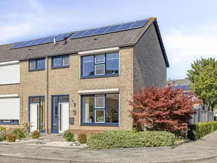 Hoekwoning te koop: Hoogaarsstraat 48, Tholen Tholen
