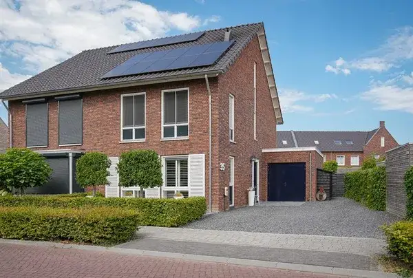 Twee-onder-één-kap te koop: Hooge Veld 35, Rhenoy Rhenoy