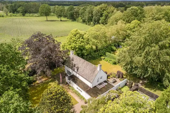 Vrijstaande woning te koop: Hoogemierdseweg 20, Lage Mierde Lage Mierde