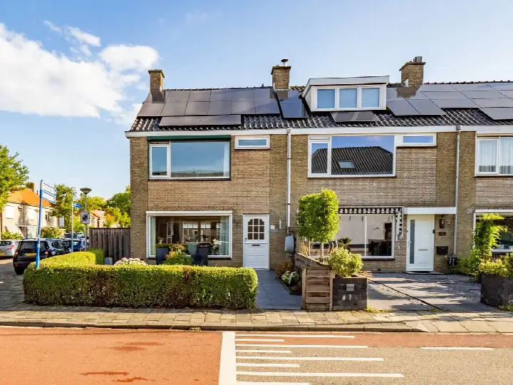 Hoekwoning te koop: Hoogewaard 107, Koudekerk aan den Rijn-Zuid Koudekerk Aan Den Rijn