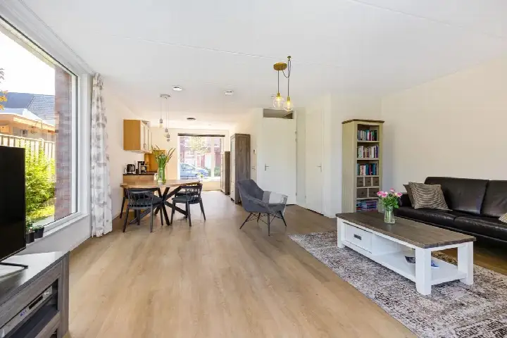 Corner house for sale: Hooglander 18, Groenewei Meerstad