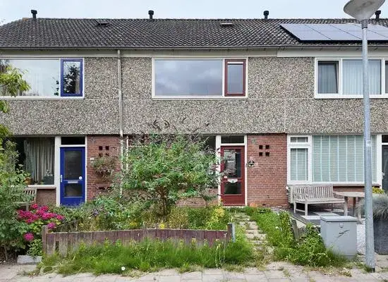 Tussenwoning te koop: Hoogmade 15, Krooswijk Zevenbergen