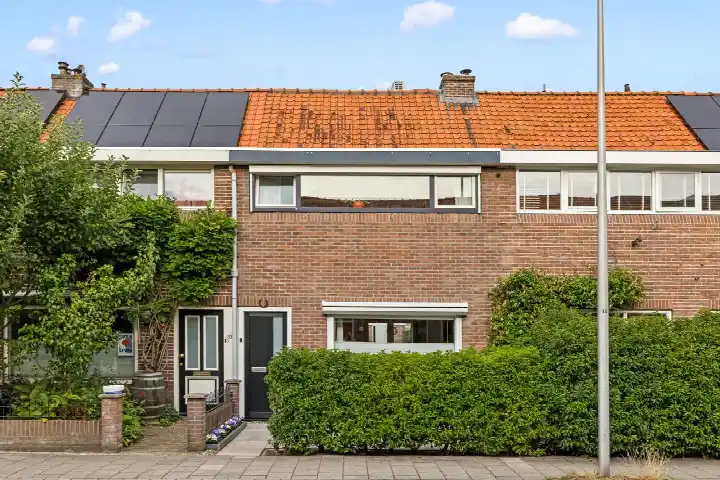 Tussenwoning te koop: Hoogravenseweg 135, Oud Hoograven-Noord Utrecht