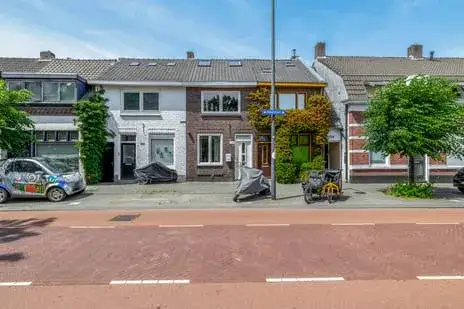Terraced house for sale: Hoogstraat 138, Oude Spoorbaan Eindhoven