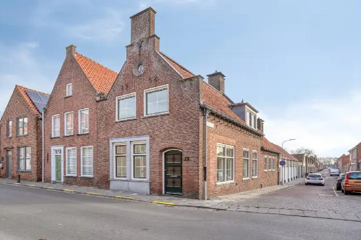 Twee-onder-één-kap te koop: Hoogstraat 28, Sluis Sluis