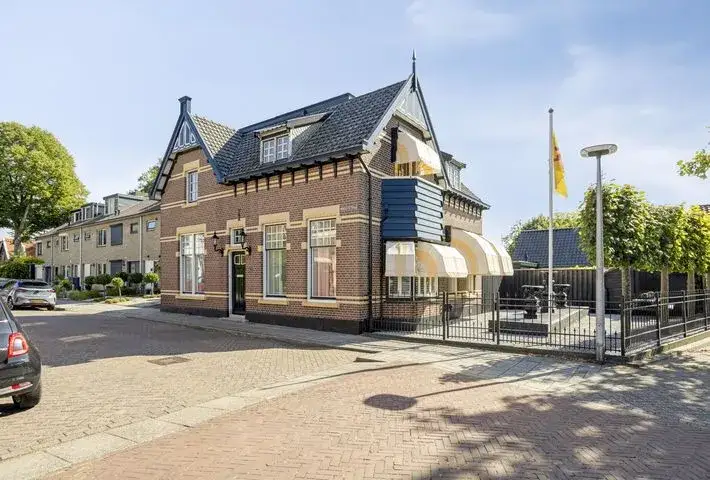 Hoekwoning te koop: Hoogtstraat 2, Oostendam Hendrik-Ido-Ambacht