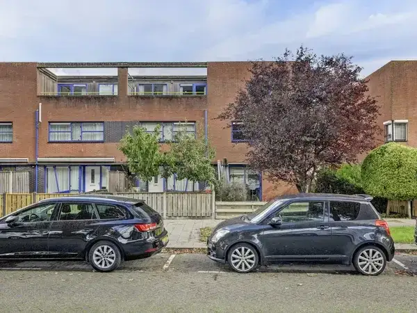 Hoekwoning te koop: Hoogvlietsekerksingel 334, Hoogvliet Noord Hoogvliet Rotterdam