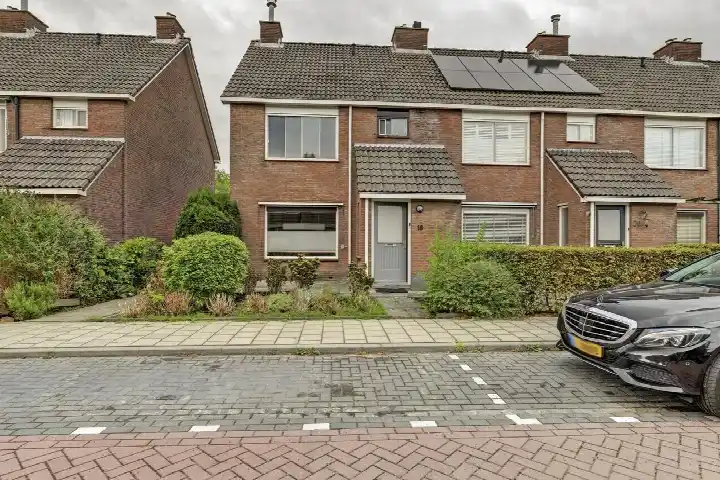 Corner house for sale: Hooijerdijk 18, Broekvelden-Zuidoost Bodegraven