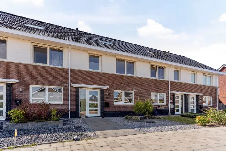 Tussenwoning te koop: Hooiwagen 18, Bant-landelijk gebied Bant