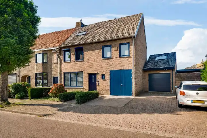 Hoekwoning te koop: Hoolstraat 1, Beek Beek (Li)