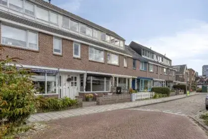 Terraced house for sale: Hoornsekade 6, Rekerbuurt en Ooievaarsnest Alkmaar