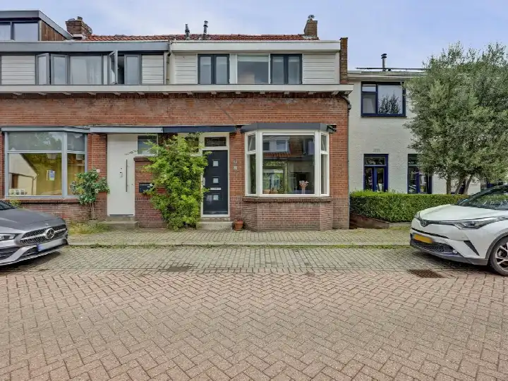 Corner house for sale: Hordijk 189, Groot IJsselmonde Rotterdam