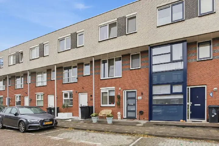 Terraced house for sale: Hornetstraat 32, Oud IJsselmonde Rotterdam