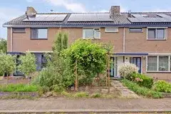 Tussenwoning te koop: Hortensiastraat 6, Bloemenbuurt H(yacinth) - L(Obelia) Zwijndrecht