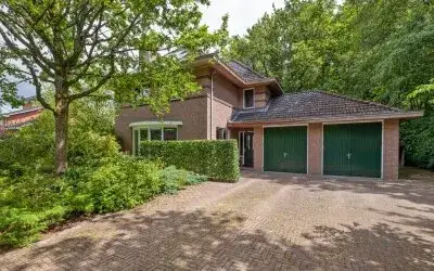 Vrijstaande woning te koop: Houtlaan 117, Houtlaan Assen