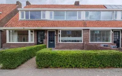 Tussenwoning te koop: Houtlaan 51, Noord-Oost zuid Drachten