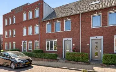Terraced house for sale: Houtstraat 54, Enka Ede