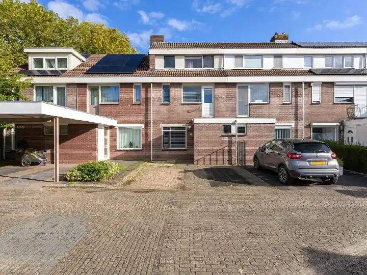 Terraced house for sale: Houtzaagmolen 33, Grote Waal - Buurt 13 06 Hoorn