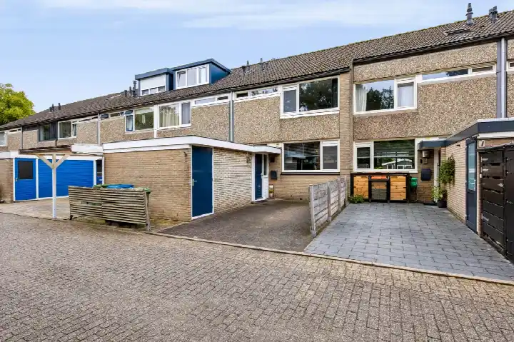 Terraced house for sale: Houtzagersdonk 206, Matendonk Apeldoorn