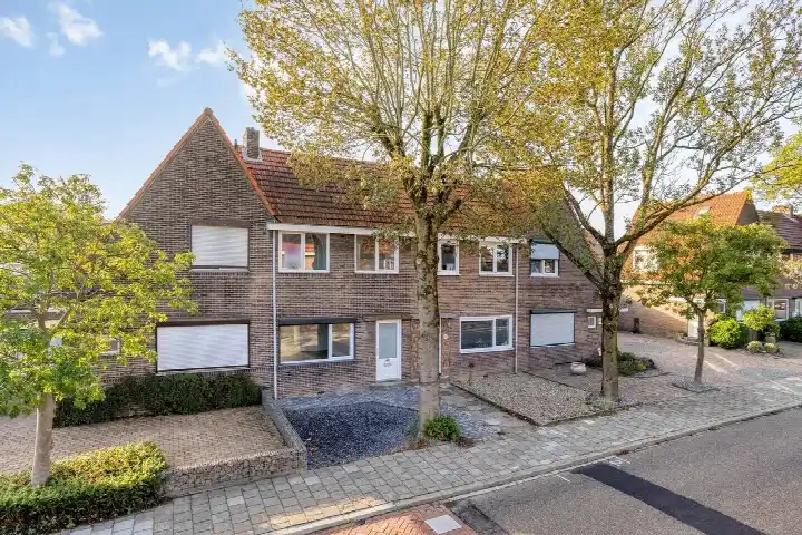 Terraced house for sale: Hovenstraat 16, Lauradorp Landgraaf