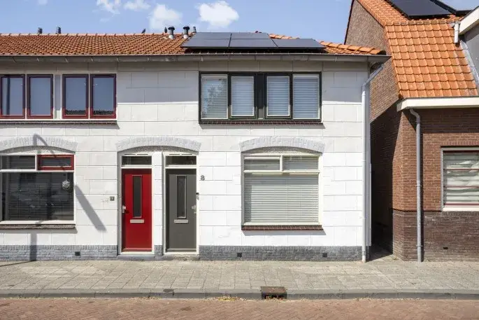 Hoekwoning te koop: Hugo de Grootstraat 8, Emmalaan Alphen Aan Den Rijn
