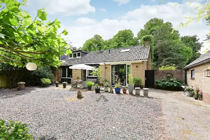 Semi-detached for sale: Huizerstraatweg 14C, Valkeveen Naarden
