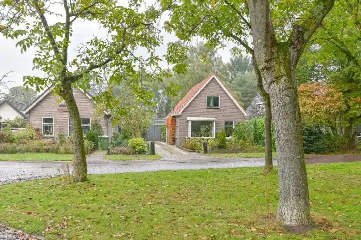 Vrijstaande woning te koop: Huizingsbrinkweg 64, Noordbarge Emmen