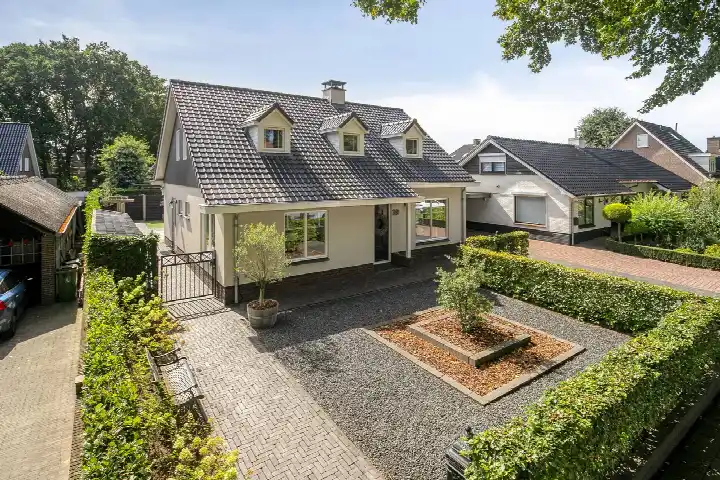 Detached house for sale: Hulweg 39, Centrum Lunteren Lunteren