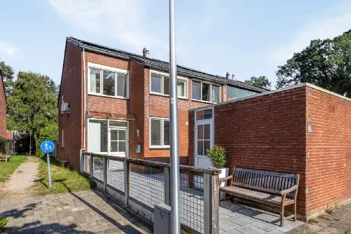Hoekwoning te koop: Hunenveldlaan 66, De Thij Oldenzaal