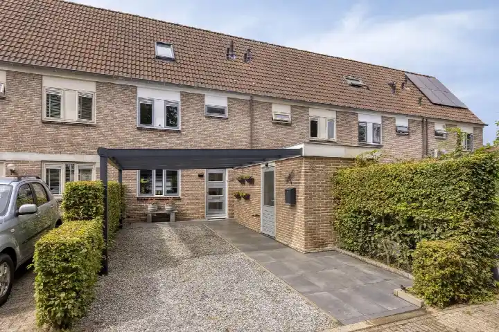 Tussenwoning te koop: Hunthum 36, Hoefijzer Loenen Aan De Vecht