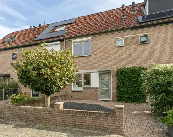 Tussenwoning te koop: Hunze 39, De Horden Rivieren Wijk Bij Duurstede