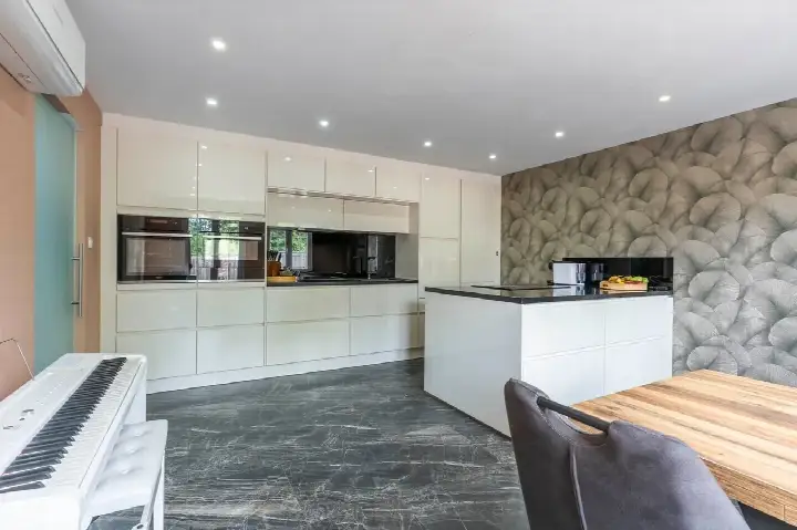 Terraced house for sale: Hunzestraat 15, Beersdal Heerlen