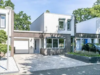 Tussenwoning te koop: Hyacinthstraat 29, Nieuw-Einde Heerlen