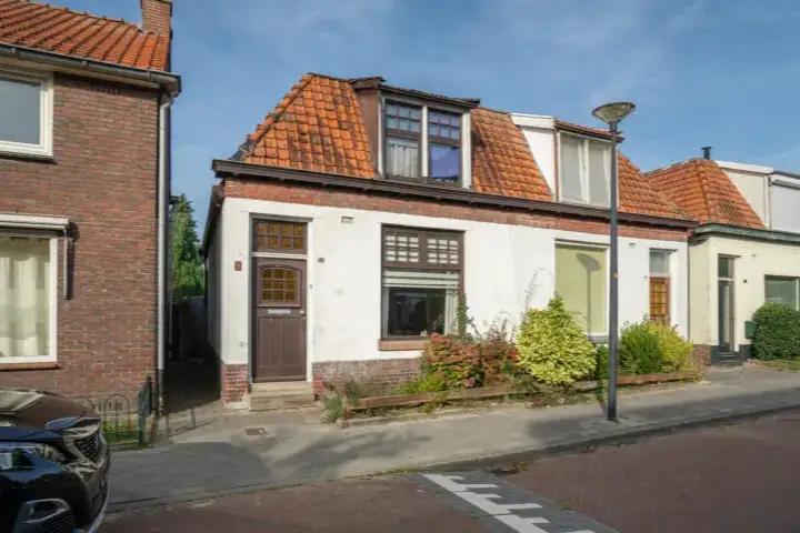 Twee-onder-één-kap te koop: Hyacintstraat 43, Schreurserve Enschede