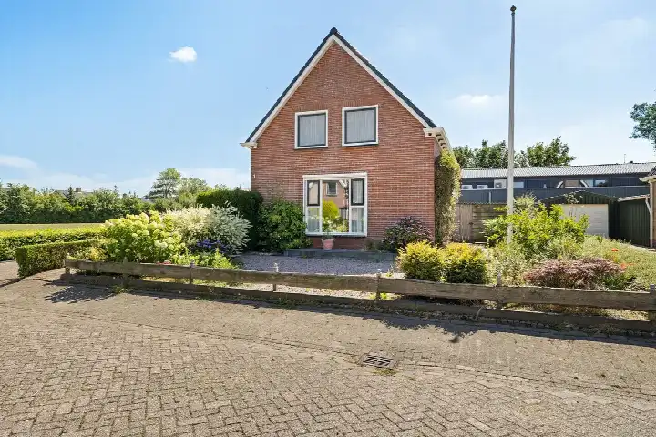 Vrijstaande woning te koop: Ids de Beerstrjitte 1, Nes Nes (Gem. Noardeast-Fryslân)
