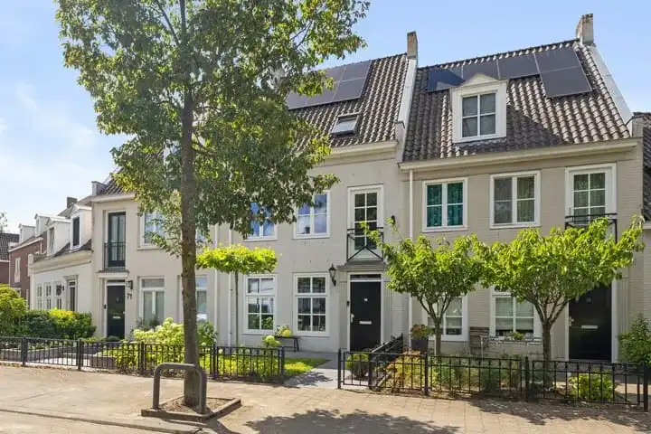 Tussenwoning te koop: Iekendonksevoort 69, Schutsboom Helmond