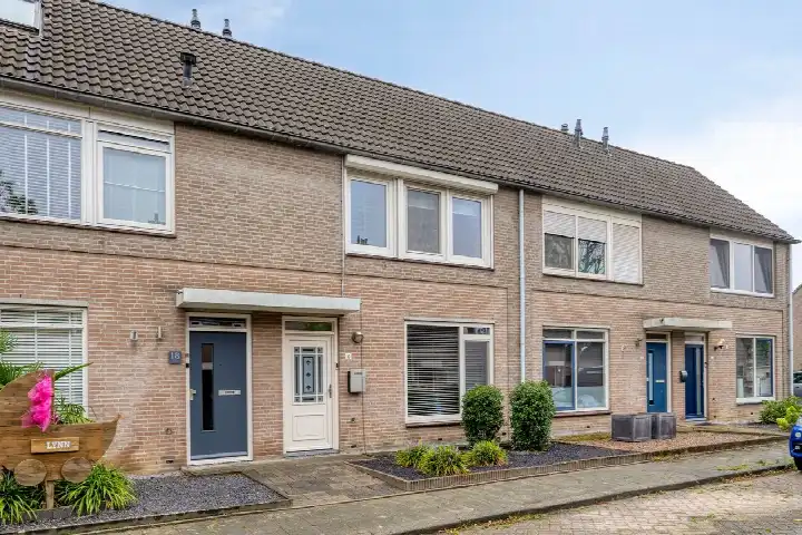 Terraced house for sale: Iep 16, Salderes Best