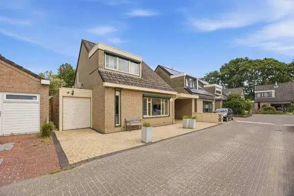 Hoekwoning te koop: Iepenbroek 3, Kesteren Breda