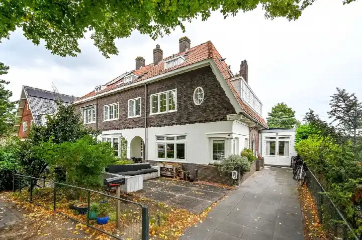 Hoekwoning te koop: Iepenlaan 4, Bloemendaal Bloemendaal