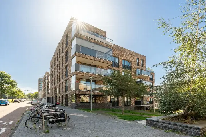 Studio te koop: IJdoornlaan 1465H, Banne-Zuidoost Amsterdam
