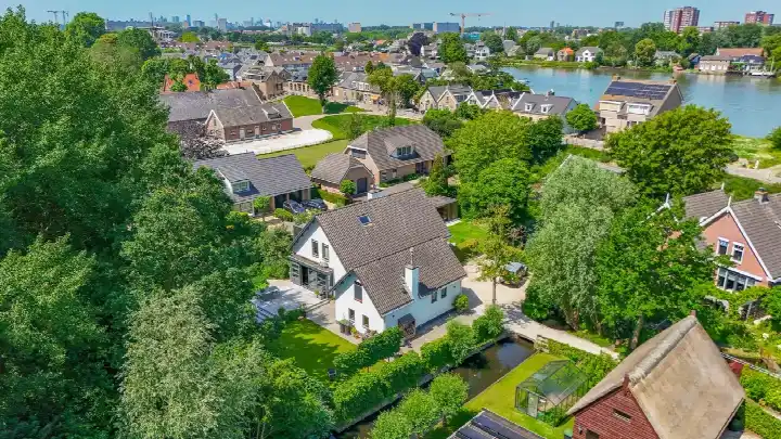 Detached house for sale: IJsseldijk 192, Boveneind Krimpen Aan Den Ijssel