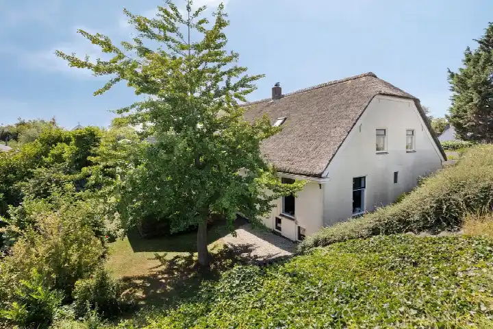 Home for sale: IJsseldijk-Noord 146, Verspr. huizen Ouderkerk Noord Ouderkerk Aan Den Ijssel