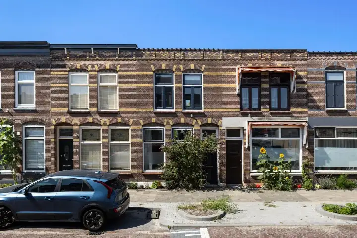 Terraced house for sale: IJssellaan 48, Kort Haarlem Gouda