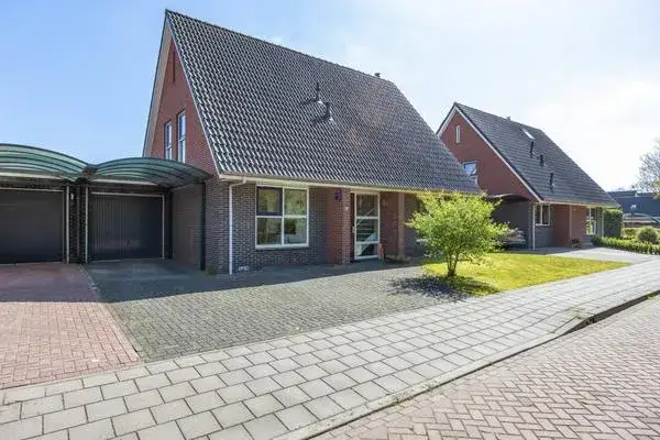 Twee-onder-één-kap te koop: Ikesingel 9, Hemrik-Kom Hemrik