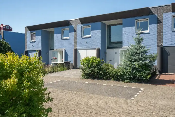Tussenwoning te koop: Indigohof 22, Regenboogbuurt Zuid Almere