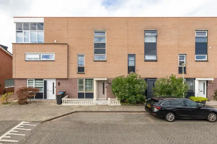 Tussenwoning te koop: Indusstraat 58, Azië Purmerend