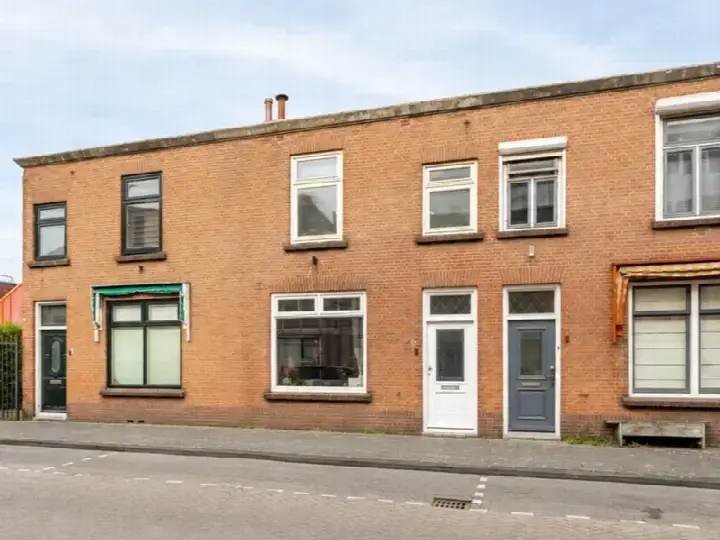 Terraced house for sale: Industrieweg 7, Buitenuitbreiding-Oost Sliedrecht
