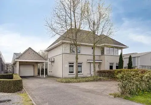 Vrijstaande woning te koop: Industrieweg 9, Verspreide huizen Middelbeers Oost West En Middelbeers